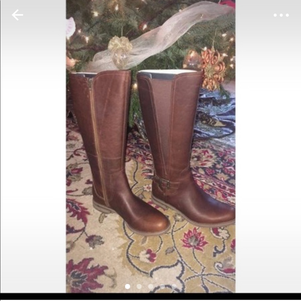 Size 9 BRAND NEW timberlands